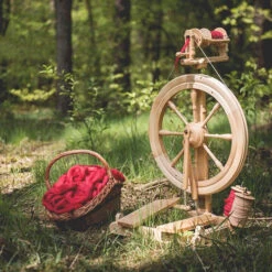 Kromski Sonata Spinning Wheel - Mahogany Finish -BEKA Sales Store Sonata 24830.1666125916