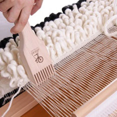 Ashford Tapestry Beater 3 Ashford Tapestry Beater - Image 3